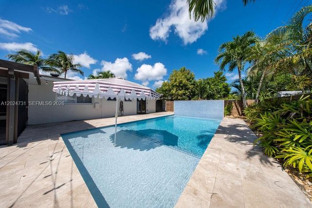 9800 SW 76th St, Miami, FL 33173