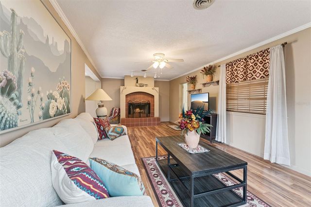 17561 COUNTY ROAD 455, Montverde, FL 34756