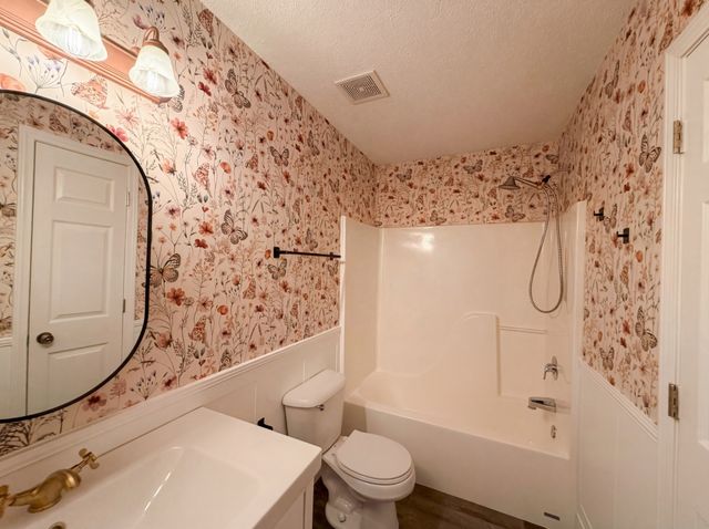 3394 Endsworth Dr, Clarksville, TN 37042