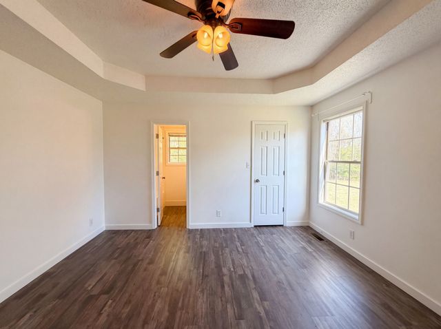 3394 Endsworth Dr, Clarksville, TN 37042