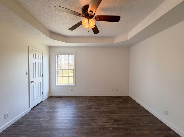 3394 Endsworth Dr, Clarksville, TN 37042