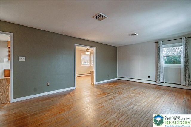 562 Fairview Street, Emmaus Boro, PA 18049