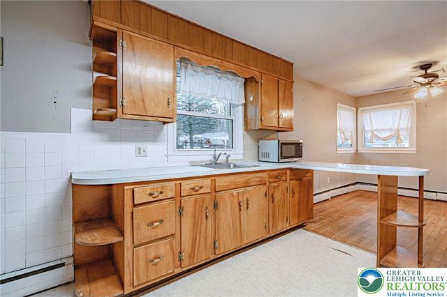 562 Fairview Street, Emmaus Boro, PA 18049