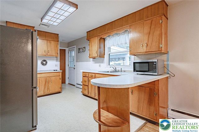 562 Fairview Street, Emmaus Boro, PA 18049