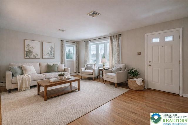 562 Fairview Street, Emmaus Boro, PA 18049