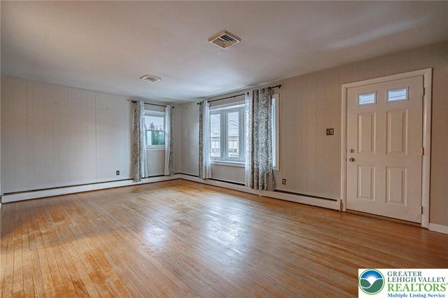 562 Fairview Street, Emmaus Boro, PA 18049