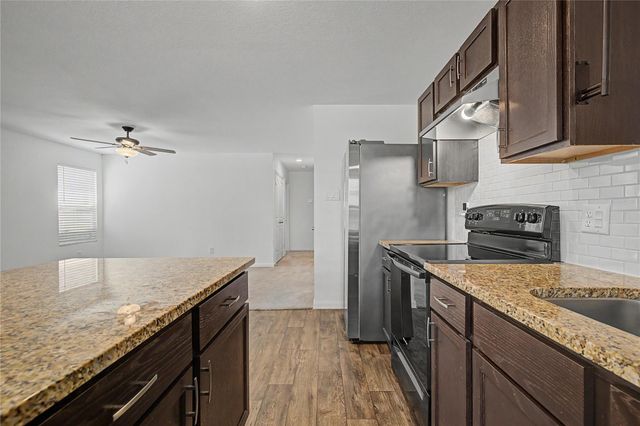 16606 Colleen Place, Conroe, TX 77306
