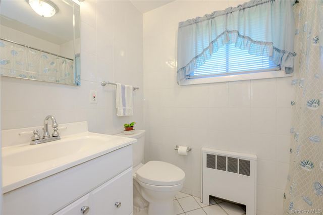 105 N Queens Avenue, Massapequa, NY 11758