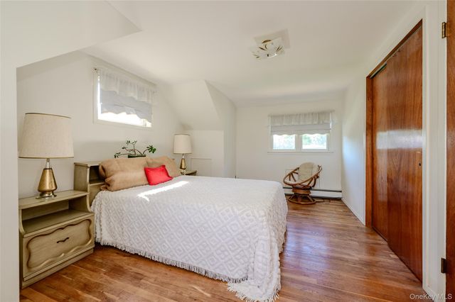 105 N Queens Avenue, Massapequa, NY 11758