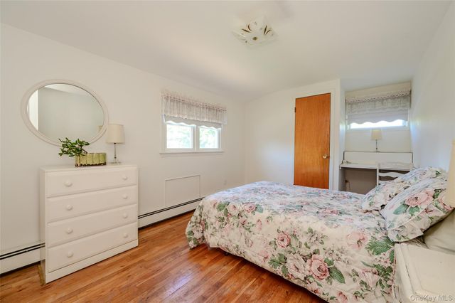105 N Queens Avenue, Massapequa, NY 11758