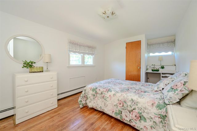 105 N Queens Avenue, Massapequa, NY 11758