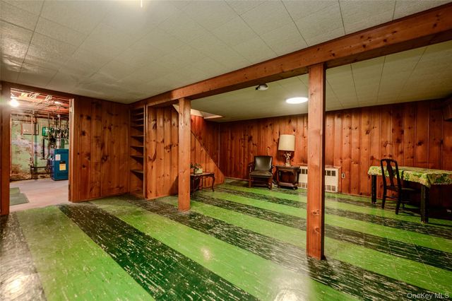 105 N Queens Avenue, Massapequa, NY 11758