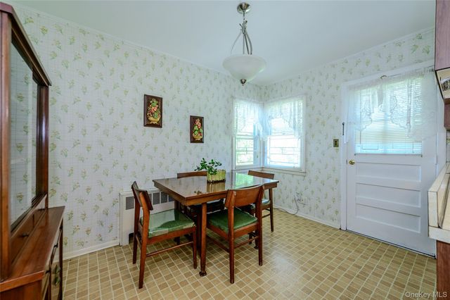 105 N Queens Avenue, Massapequa, NY 11758
