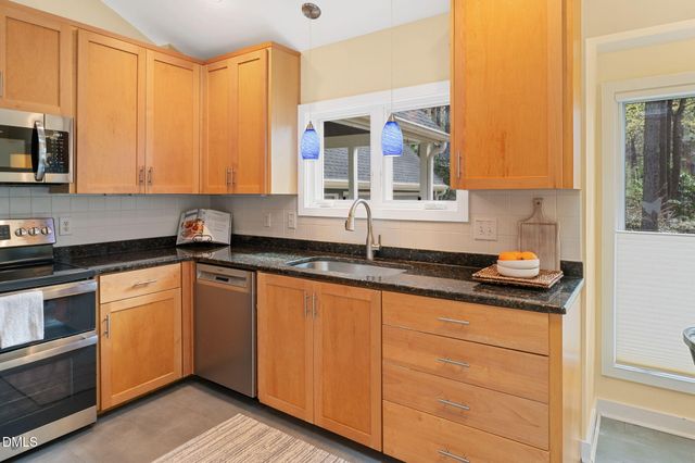 14 Timberlyne Road, Chapel Hill, NC 27514