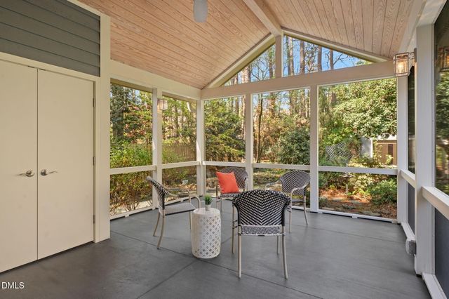 14 Timberlyne Road, Chapel Hill, NC 27514