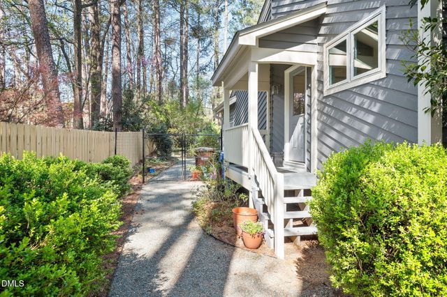 14 Timberlyne Road, Chapel Hill, NC 27514