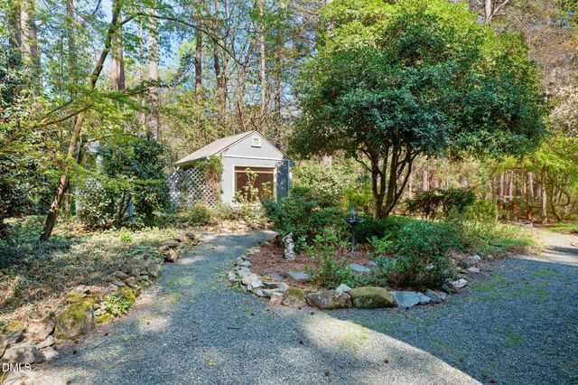 14 Timberlyne Road, Chapel Hill, NC 27514