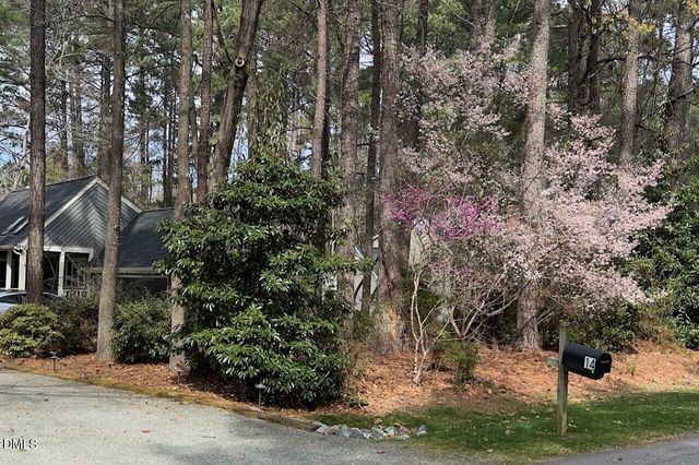 14 Timberlyne Road, Chapel Hill, NC 27514