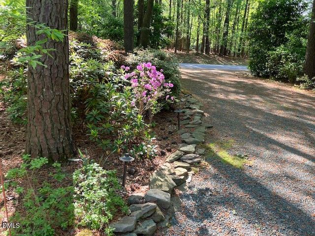 14 Timberlyne Road, Chapel Hill, NC 27514