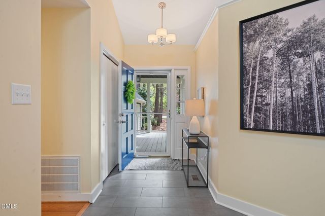 14 Timberlyne Road, Chapel Hill, NC 27514