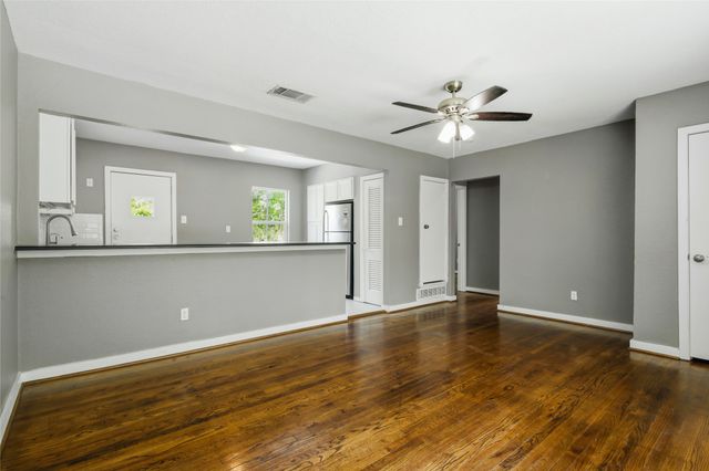 2108 Harrison Avenue, Fort Worth, TX 76110