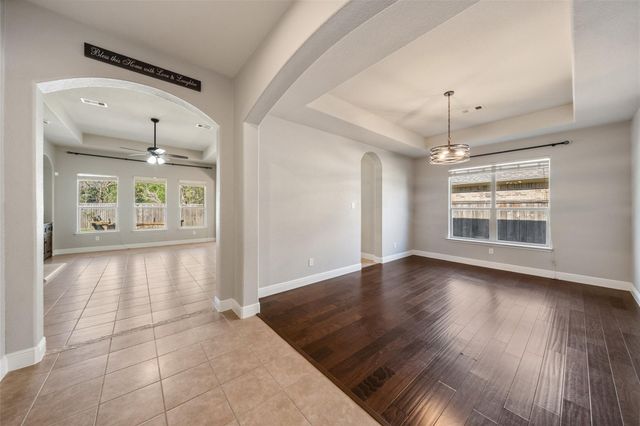 184 W Heritage Mill Circle, Tomball, TX 77375