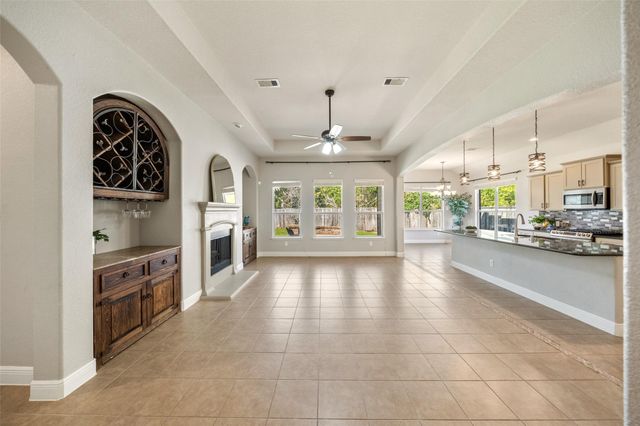 184 W Heritage Mill Circle, Tomball, TX 77375