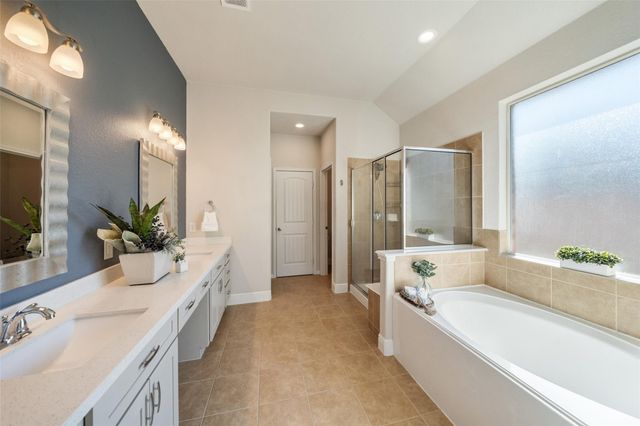 184 W Heritage Mill Circle, Tomball, TX 77375