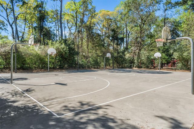 184 W Heritage Mill Circle, Tomball, TX 77375