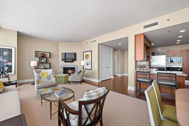 401 N Wabash Avenue 79B, Chicago, IL 60611