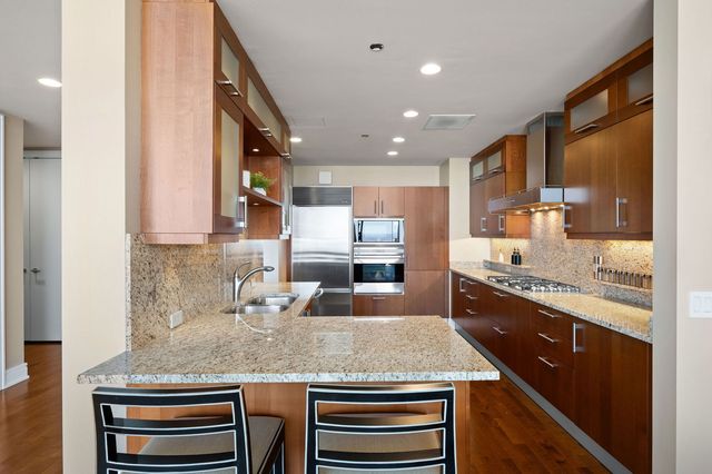 401 N Wabash Avenue 79B, Chicago, IL 60611