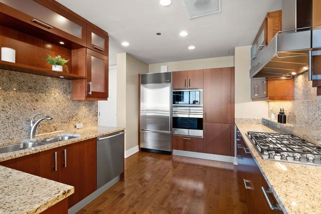 401 N Wabash Avenue 79B, Chicago, IL 60611