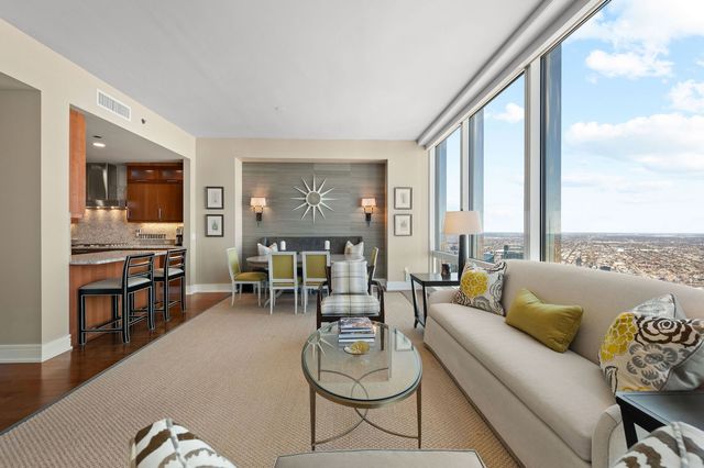 401 N Wabash Avenue 79B, Chicago, IL 60611
