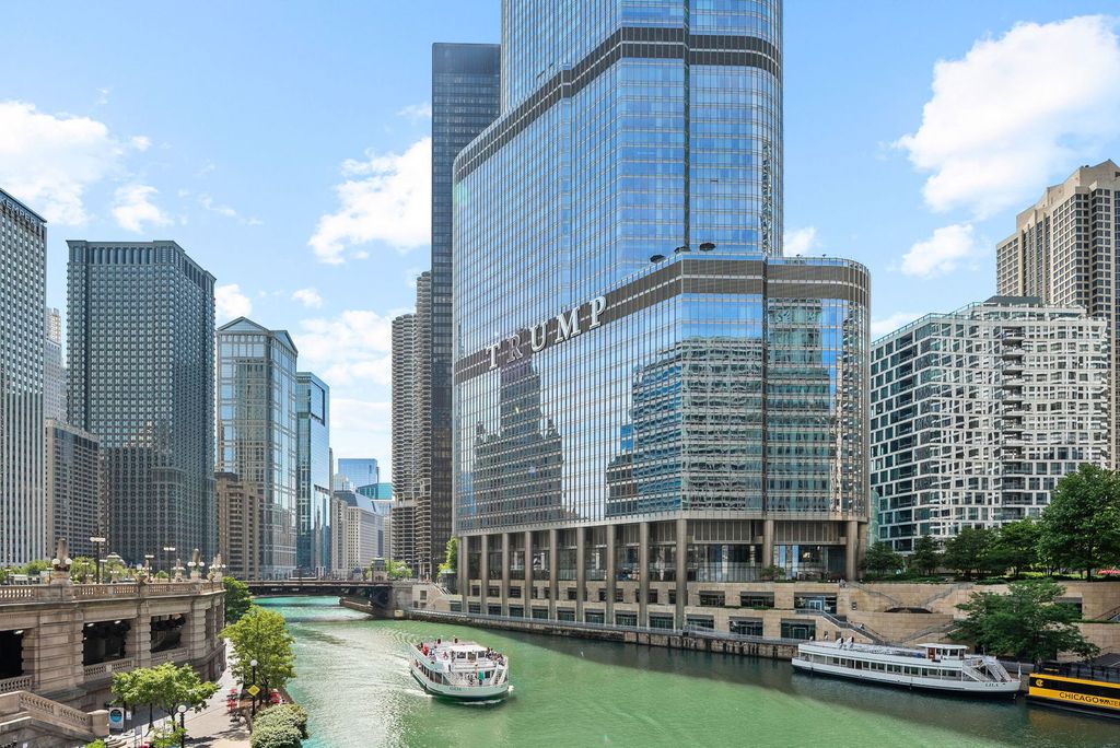 401 N Wabash Avenue 79B, Chicago, IL 60611