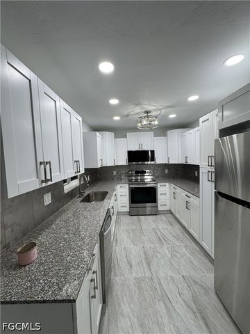 1201 Betmar BLVD, North Fort Myers, FL 33903