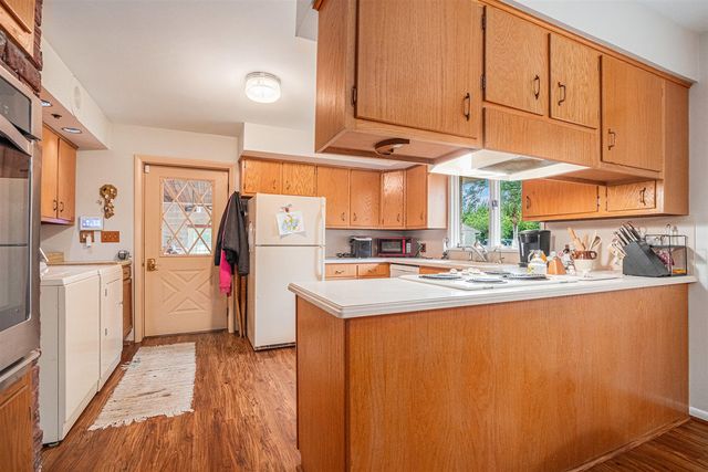 7349 E Main Street, Eau Claire, MI 49111