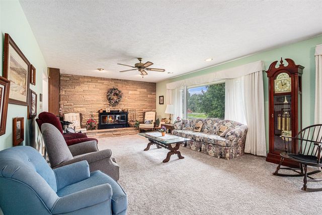 7349 E Main Street, Eau Claire, MI 49111