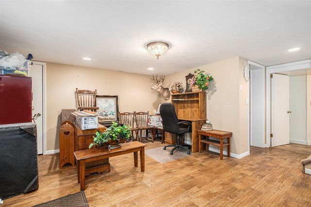 7349 E Main Street, Eau Claire, MI 49111