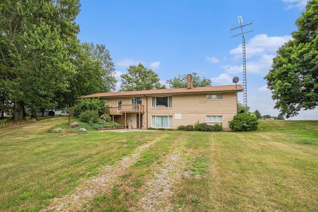 7349 E Main Street, Eau Claire, MI 49111