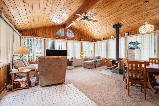 7349 E Main Street, Eau Claire, MI 49111