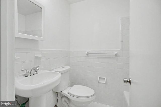 1233 DELBERT AVE, Baltimore, MD 21222
