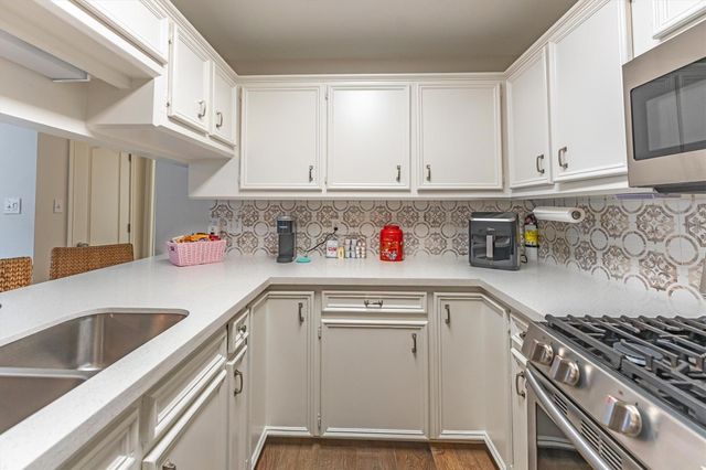 169 April Wind Court, Montgomery, TX 77356
