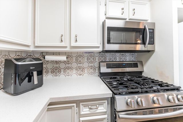 169 April Wind Court, Montgomery, TX 77356