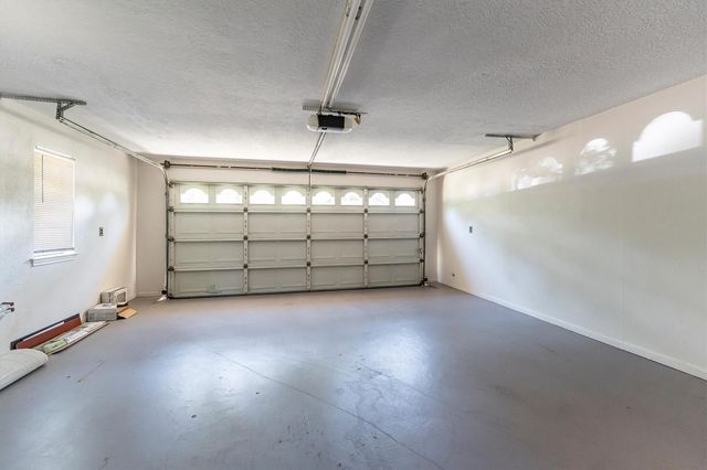 169 April Wind Court, Montgomery, TX 77356