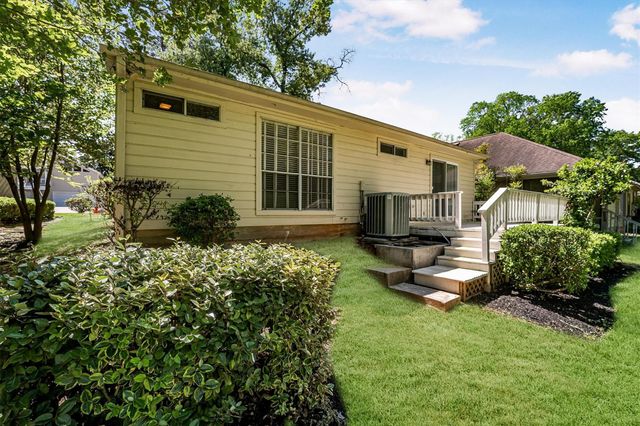 169 April Wind Court, Montgomery, TX 77356