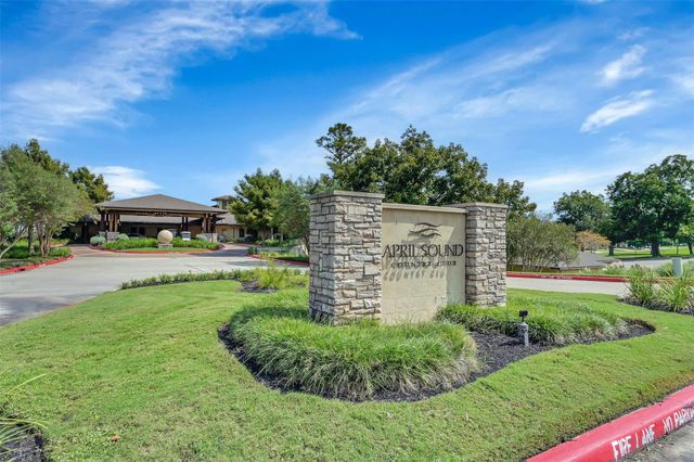 169 April Wind Court, Montgomery, TX 77356