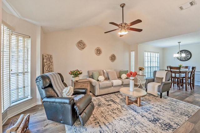169 April Wind Court, Montgomery, TX 77356