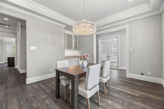 5006 Mayfair Street, Bellaire, TX 77401