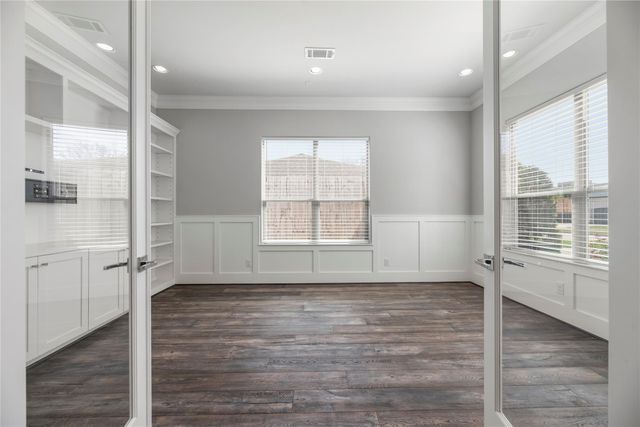 5006 Mayfair Street, Bellaire, TX 77401