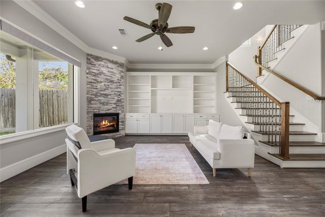 5006 Mayfair Street, Bellaire, TX 77401